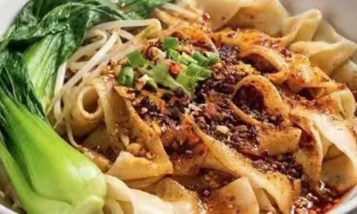 Oil-Splashed Hand-Pulled Noodles油泼手扯面